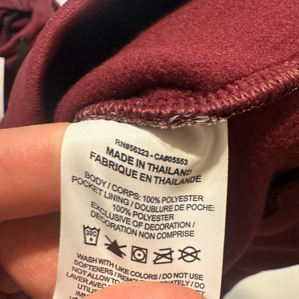 NWT Nike Hoodie Mens Small Maroon Berry Dri-FIT Pullover Outdoor Training - Picture 8 of 9